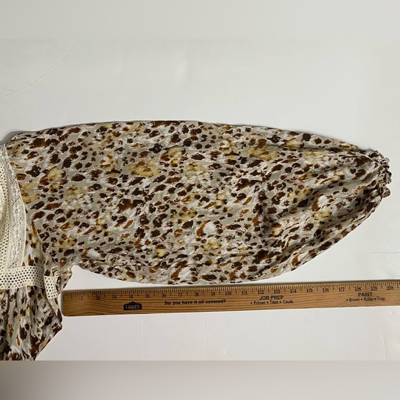 Gimmicks The Buckle Pieced Woven Lace Blouse Women’s size Small - Picture 10 of 16